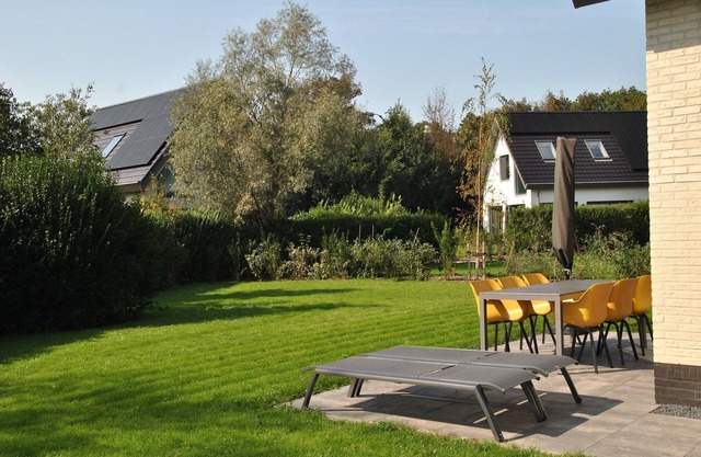 Bungalow in Texel near National Park