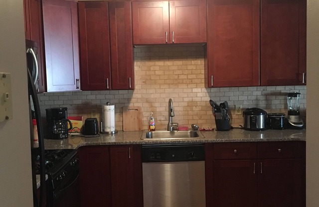 Buffalo Downtown Condo/WIFI/Air/close to Falls/Spacious/Harbor center close