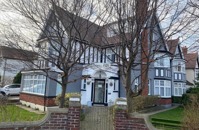 Buile Hill Holiday Flats