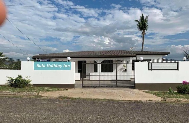 Bula Holiday Inn