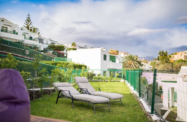 BUNGALOW WITH WONDERFUL VIEWS AND LARGE TERRACE