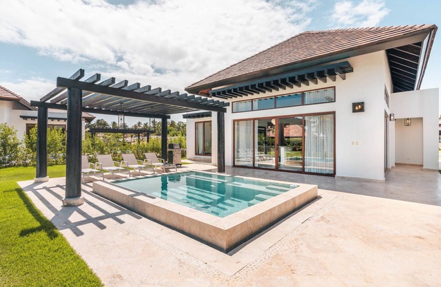 Bungallow w/pool/bqq at Green Village BCA