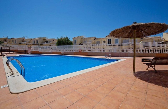Bungalow 1200 M from the beach, Swimming pool, Parking, Wi-Fi, Satellite TV