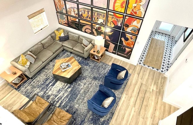 Bungalow close to Gtown Square/Bikes/Outdoor Space