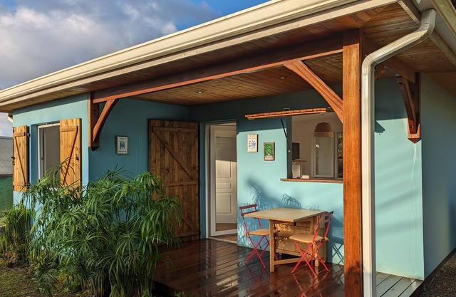 Bungalow Dans les Hauteurs des Anses D'arlet Belle vue mer et Proche des Plages