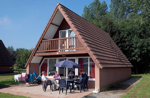 Bungalow in a holiday park near Maastricht