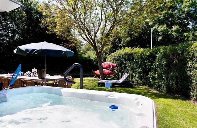 Bungalow near De Alde Feanen Reserve