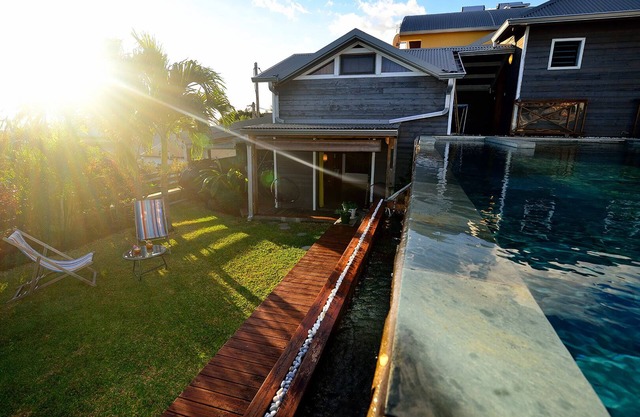 Bungalow "Tilamp Tilamp", idyllic setting in St Leu