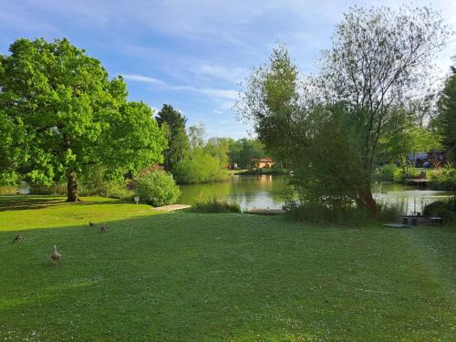 Bunting Lodge, 21 Duck Lake