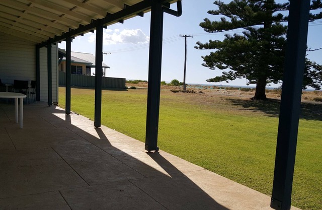 Busselton BEACH FRONT House