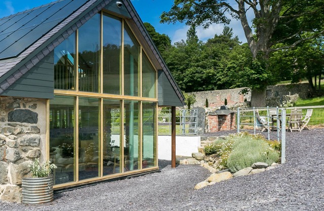 Bwthyn Ysgubor - sleeps 4 guests in 2 bedrooms