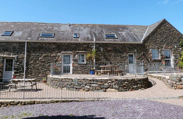 Bythynnod Sarn Group Cottages