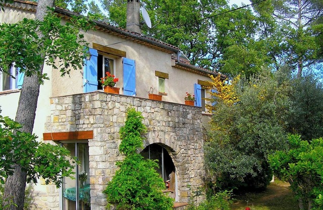 Côte Dazur : Loue Étage Dans une Domaine de 1,4 ha - 5 Couchages