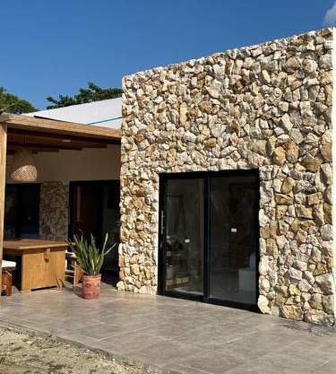 Cabaña santuarium cerca al mar