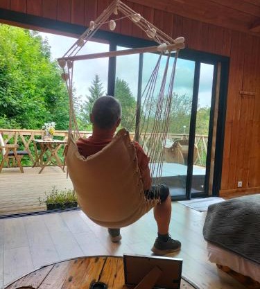 Cabane perchée avec jacuzzi