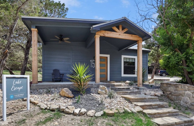 Cabin 15: The Lake Escape