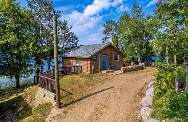 Cabin #6 - Loons' Nest