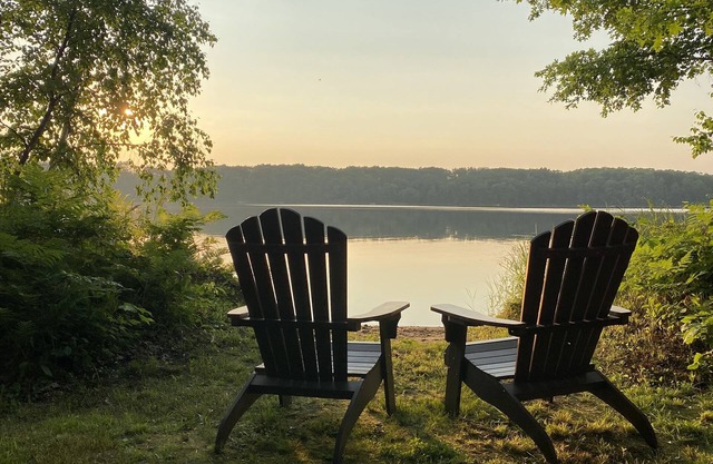 Cabin on Ham Lake with canoe, Kayaks, and Paddle-boards