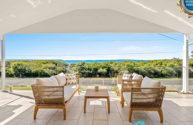 Callala Beach Walk - Beachfront with Fireplace