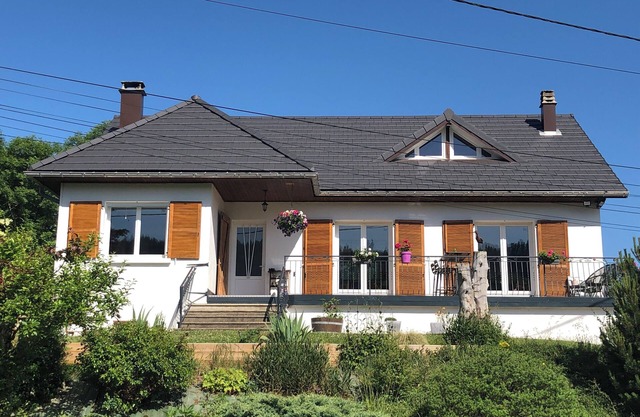 Calm and fresh air, Beautiful house with garden, ideal for a family