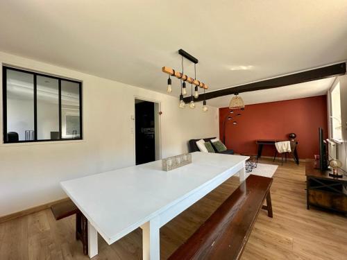 Calme à la campagne, confort de la ville !