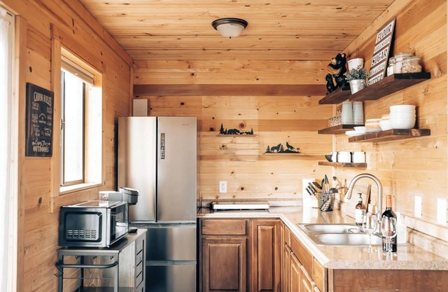 Camp Gnaw: A bite-sized Wilderness Retreat