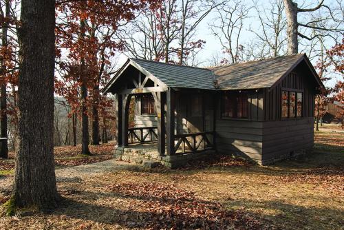 Camp Pin Oak