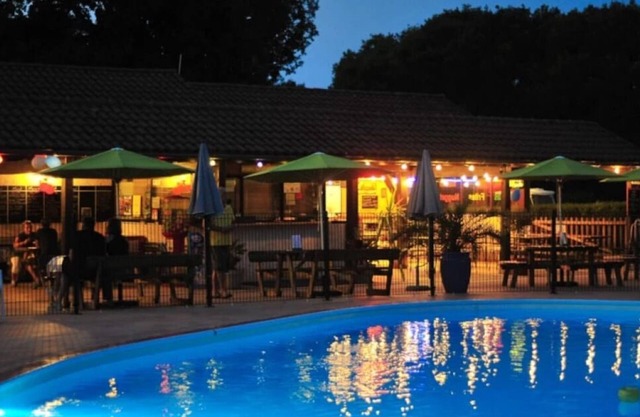 Camping 3 étoiles - ef0a0h