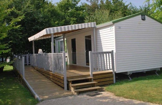 Camping 4 étoiles - Piscine - ccbbdic