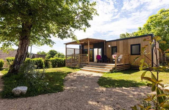 Camping 4 étoiles - Piscine - eeicac