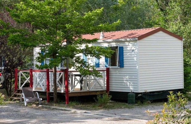 Camping 4 étoiles - Piscine - ccaifhh