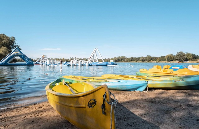 Camping du Lac* - Bivouac Tent 2 Rooms 2 People