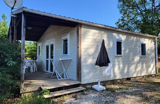 Camping des Bastides * - New Chalet 4 persons