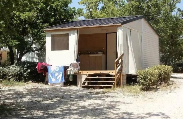 Camping Flower l'Epi Bleu* - Mobile Home Rapid Home 3 rooms 4 people Without sanitary facilities