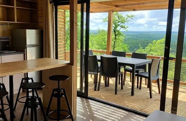 Camping La Truffière*** - Panoramic Nature Chalet 4 Rooms 6 People