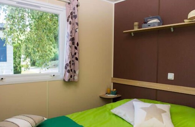 Camping Le Domaine des Iscles **** - Mobil Home Classic 4 Rooms 6 People