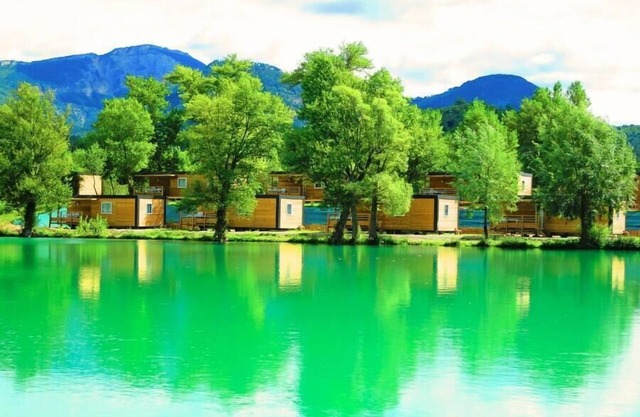 Camping Le Lac Bleu* - Family Classic mobile home 3 rooms for 4 people