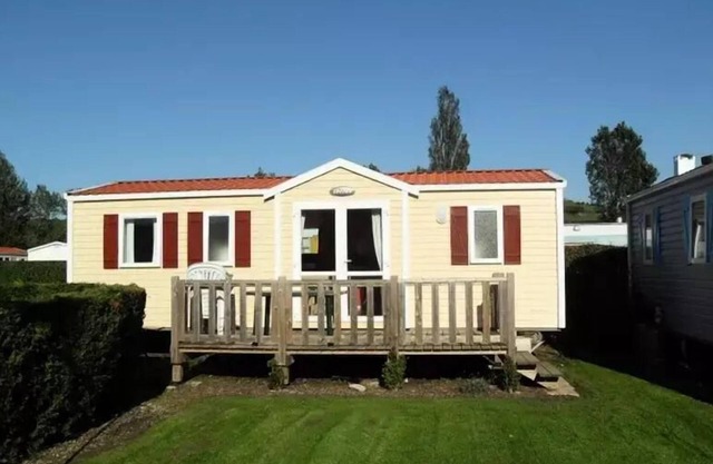 Camping Le Marqueval* - 4 room mobile home for 6 people