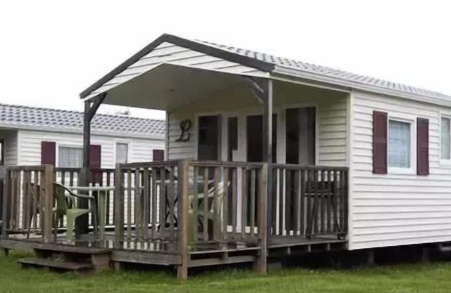 Camping Les Marguerites *** - Mobilhome for 4 People