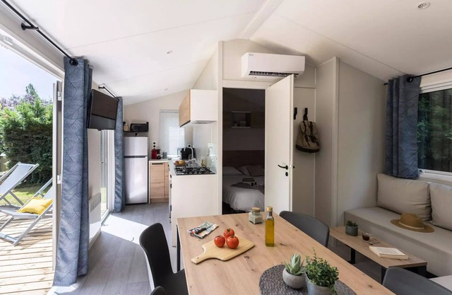 Camping Romanée La Ferme de la Serraz* - Mobile Home Premium 3 rooms 4 people