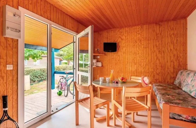 Camping Vendée-Océan * - Azureva - 3-room chalet for 6 people