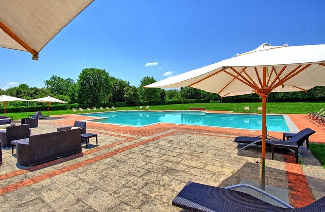 Campoleone 5 - Apartment on historical property near Arezzo, Tuscany