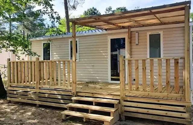 Campsite Atlantic Club Montalivet* - 4-room Comfort mobile home for 6 people, air-conditioned + TV