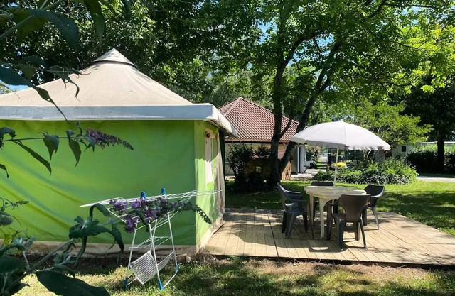 Campsite La Sole* - 3 Room Canvas Bungalow 5 People