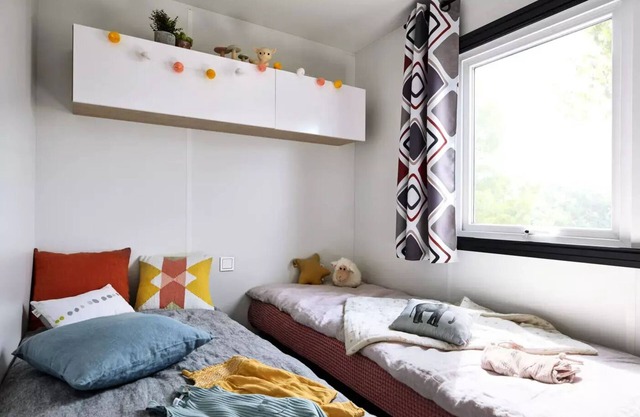 Campsite Le Pré des Moines * - CAPUCINE + mobile home 3 bedrooms 2 to 8 people - 2 people included in the price