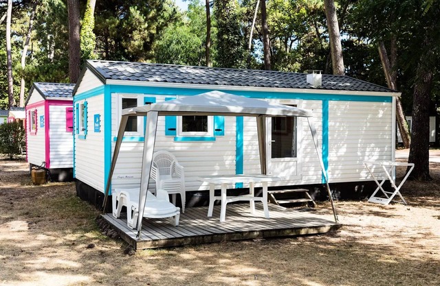 Campsite Le Val de Durance * - Mobil-home Classic 3 rooms 4 adults + 2 children air-conditioned