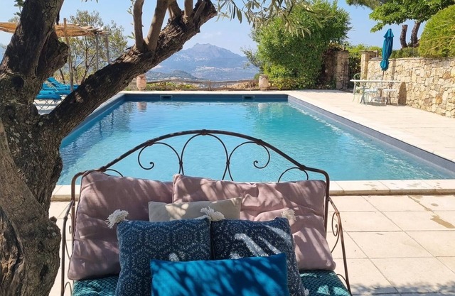 Canioni Farm. Character house for 8 to 15 people, Balagne.