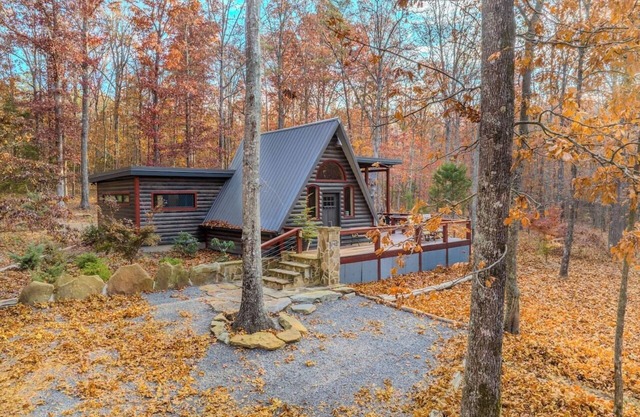 Canyon A-Frame Cabin | Fire Pit, Sauna, Hiking