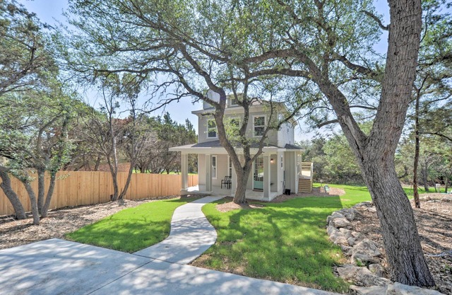 Canyon Lake Home w/Deck ~ 1 Mi to Comal Park