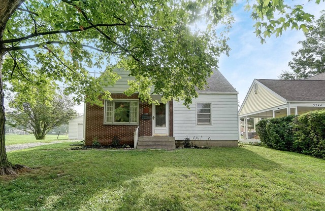 Cape cod in quiet neighborhood